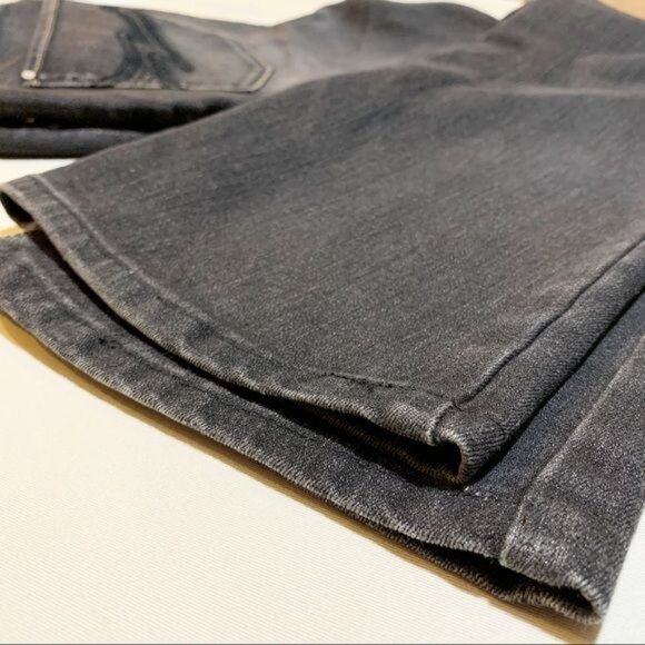 WHBM Blanc Women's Boot Leg Mid Rise Dark Wash Stretch Black Denim Jeans Size 8S - Picture 6 of 9